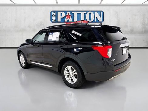 Used 2023 Ford Explorer XLT w/ Equipment Group 202A AWD/4WD image 5