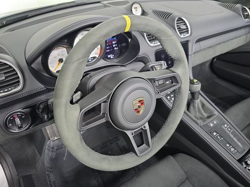 Certified 2025 Porsche 718 Boxster Spyder RS RWD image 4