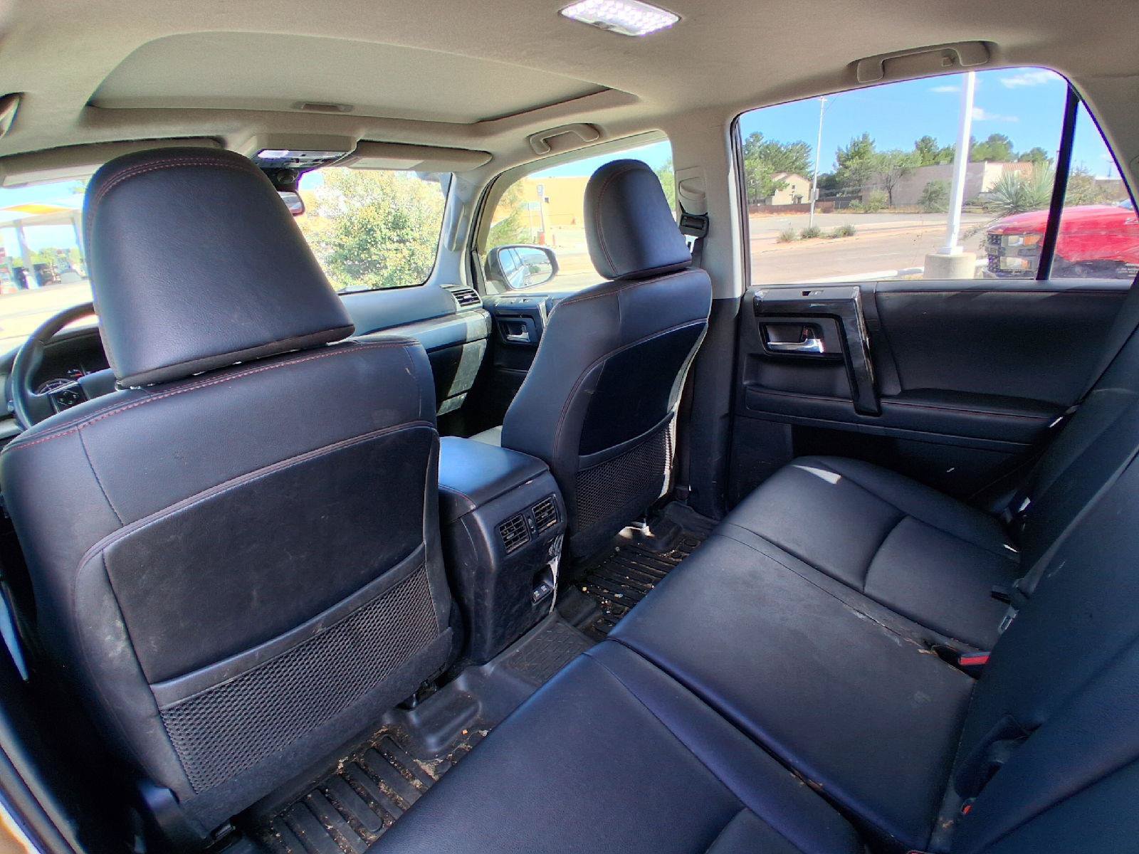 Used 2022 Toyota 4Runner TRD Off-Road Premium w/ Moonroof Package AWD/4WD image 17