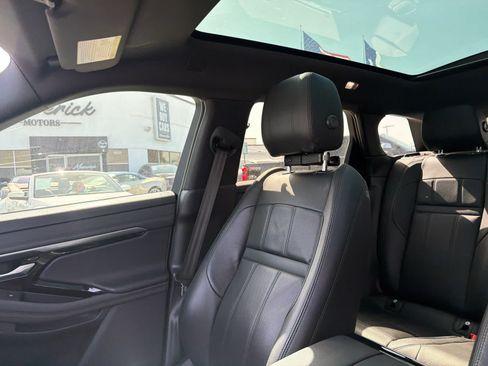 Used 2020 Land Rover Range Rover Evoque SE AWD/4WD image 8