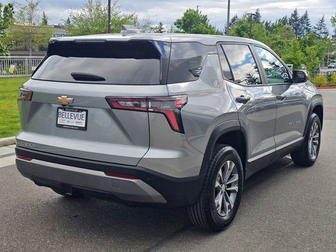 Used 2025 Chevrolet Equinox LT AWD/4WD image 5