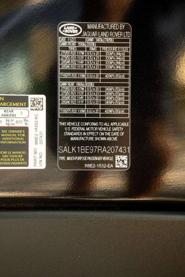 Used 2024 Land Rover Range Rover Long Wheelbase Autobiography AWD/4WD image 13