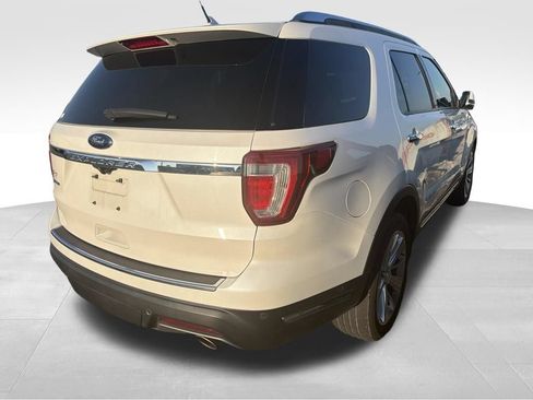Used 2018 Ford Explorer Limited w/ Equipment Group 301A FWD image 31