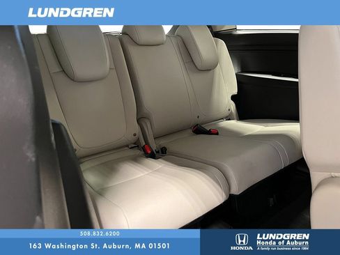 New 2026 Honda Odyssey EX-L image 9