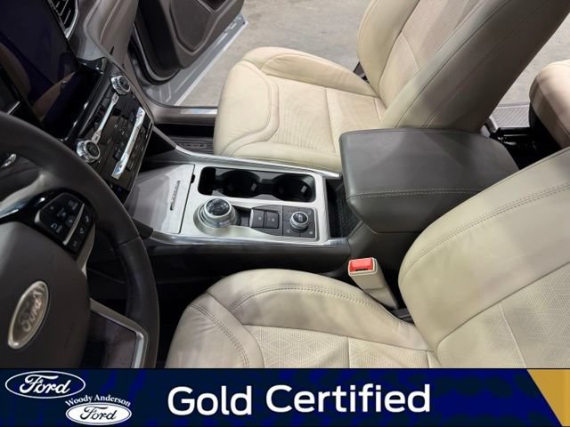 Certified 2024 Ford Explorer Platinum w/ Technology Package AWD/4WD image 17