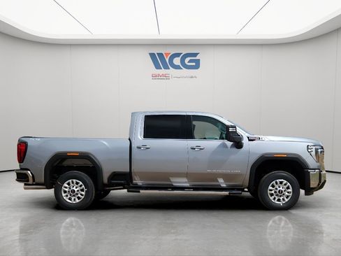 New 2026 GMC Sierra 2500 SLE w/ SLE Value Package; image 3