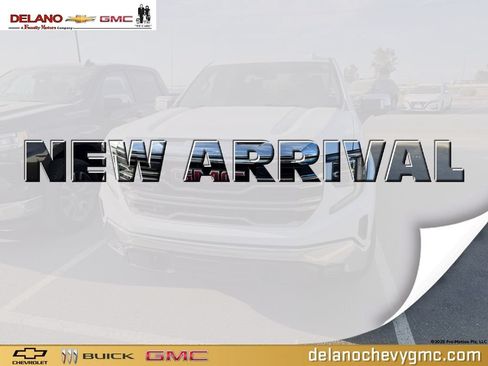 Used 2025 GMC Sierra 1500 SLT RWD image 1