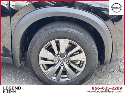 Used 2024 Nissan Pathfinder S AWD/4WD image 10
