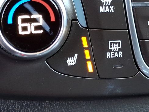 Used 2018 Chevrolet Traverse LT AWD/4WD image 22