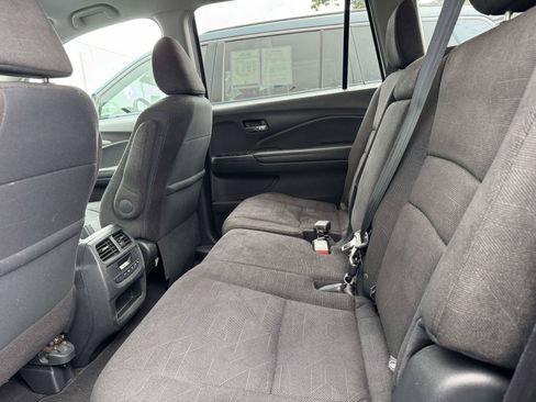 Used 2020 Honda Pilot EX image 14