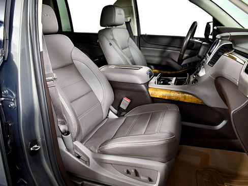 Used 2017 GMC Yukon XL Denali w/ Open Road Package image 49