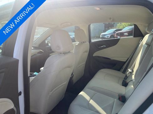 Used 2024 Chevrolet Malibu LT FWD image 8