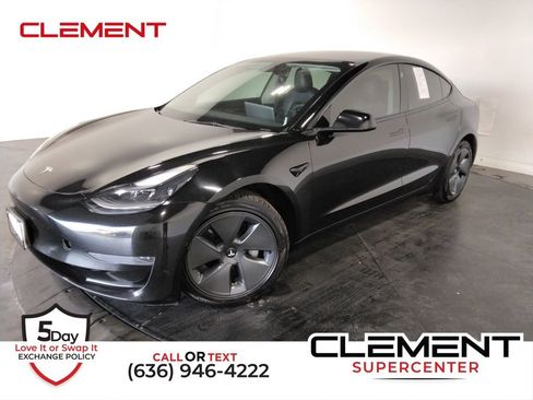 Used 2021 Tesla Model 3 Standard Range Plus image 1