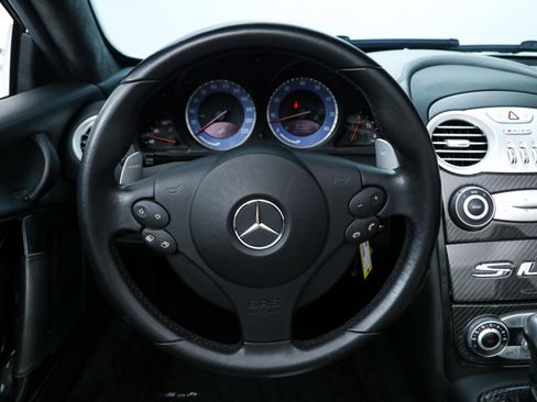 Used 2008 Mercedes-Benz SLR image 29
