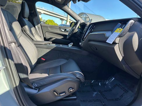 New 2026 Volvo XC60 B5 Ultra w/ Climate Package image 10