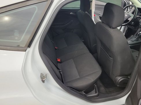 Used 2015 Ford Focus SE image 11