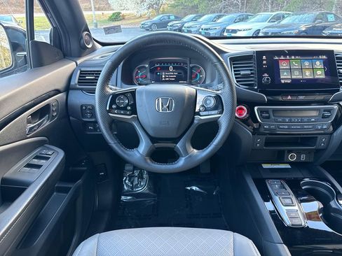 Used 2021 Honda Passport Elite image 16