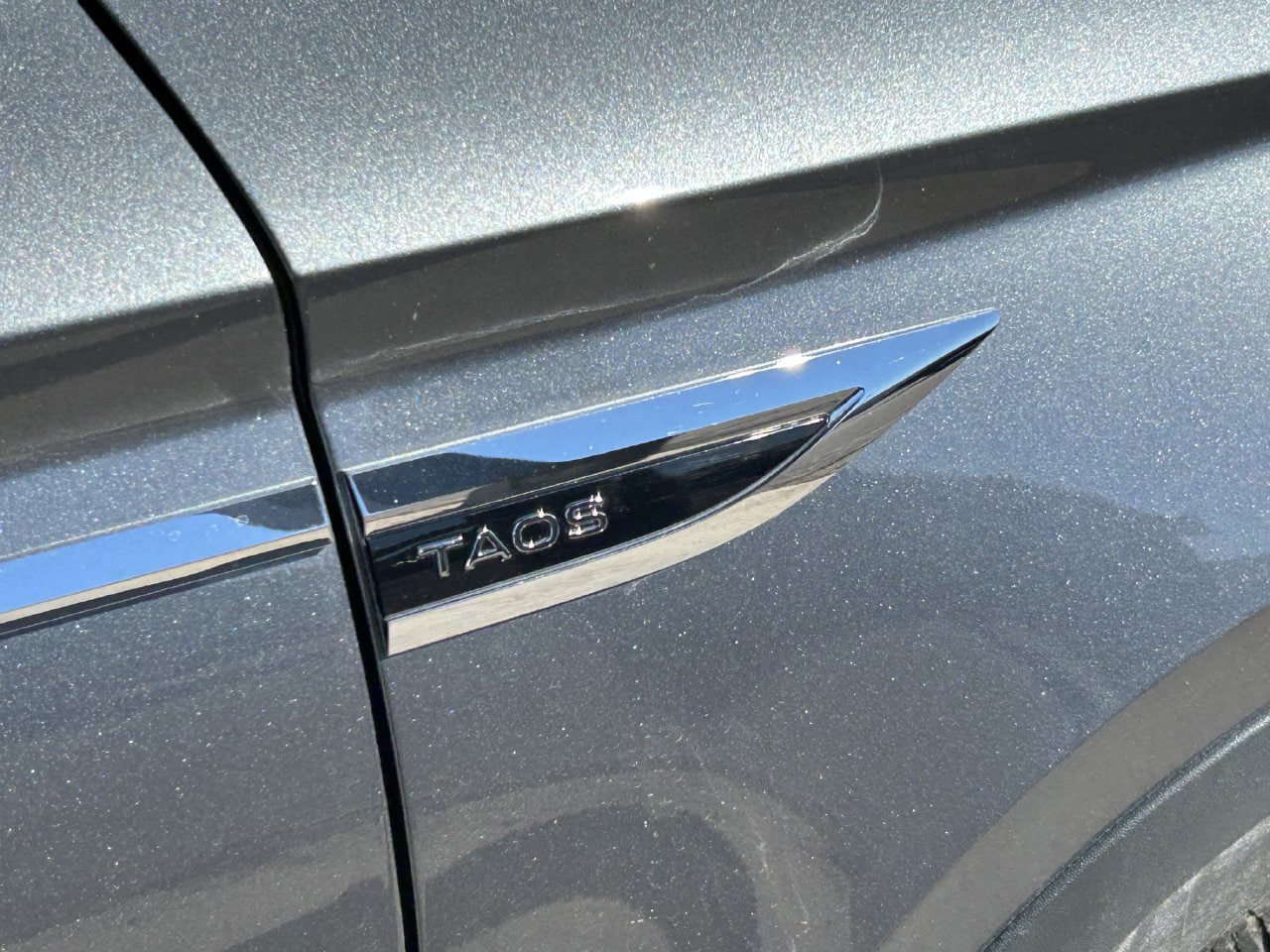 Used 2024 Volkswagen Taos SE FWD image 9