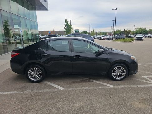 Used 2015 Toyota Corolla LE FWD image 6
