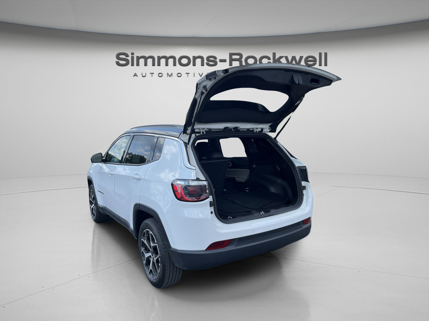 Used 2025 Jeep Compass Limited AWD/4WD image 9