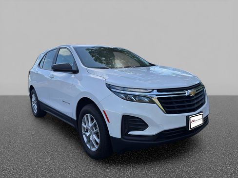 Certified 2023 Chevrolet Equinox LS w/ LS Convenience Package AWD/4WD image 7