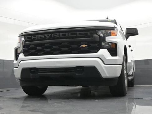 Used 2023 Chevrolet Silverado 1500 Custom RWD image 30
