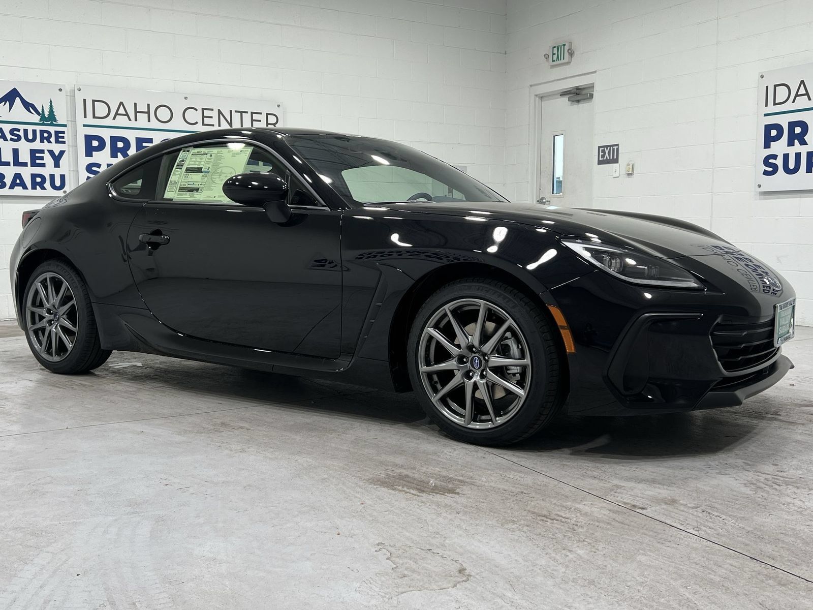 Used 2025 Subaru BRZ Premium RWD image 2