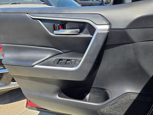 Used 2021 Toyota RAV4 XLE w/ XLE Grade Weather Package AWD/4WD image 23