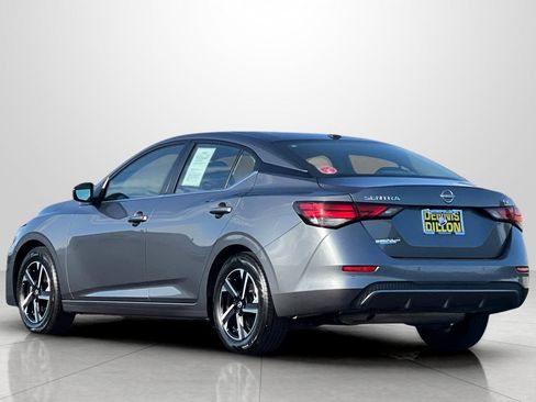 Used 2024 Nissan Sentra SV image 7