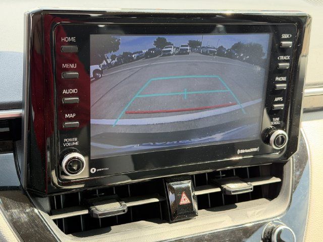 Used 2022 Toyota Corolla LE w/ Carpet Mat Package (TMS) FWD image 17