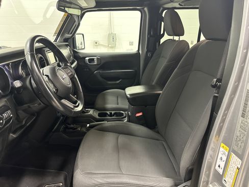 Used 2019 Jeep Wrangler Unlimited Sport S image 16