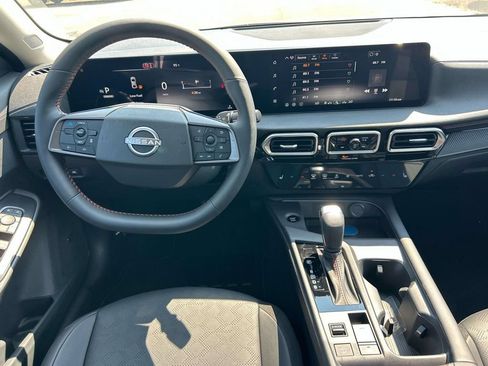 New 2027 Nissan Sentra SR w/ SR Premium Package FWD image 19