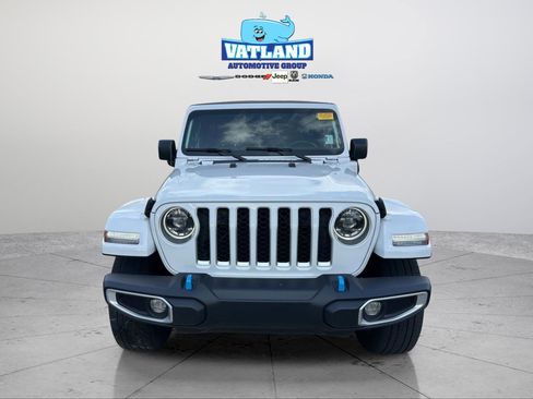 Certified 2023 Jeep Wrangler Unlimited Sahara w/ Cold Weather Group AWD/4WD image 8
