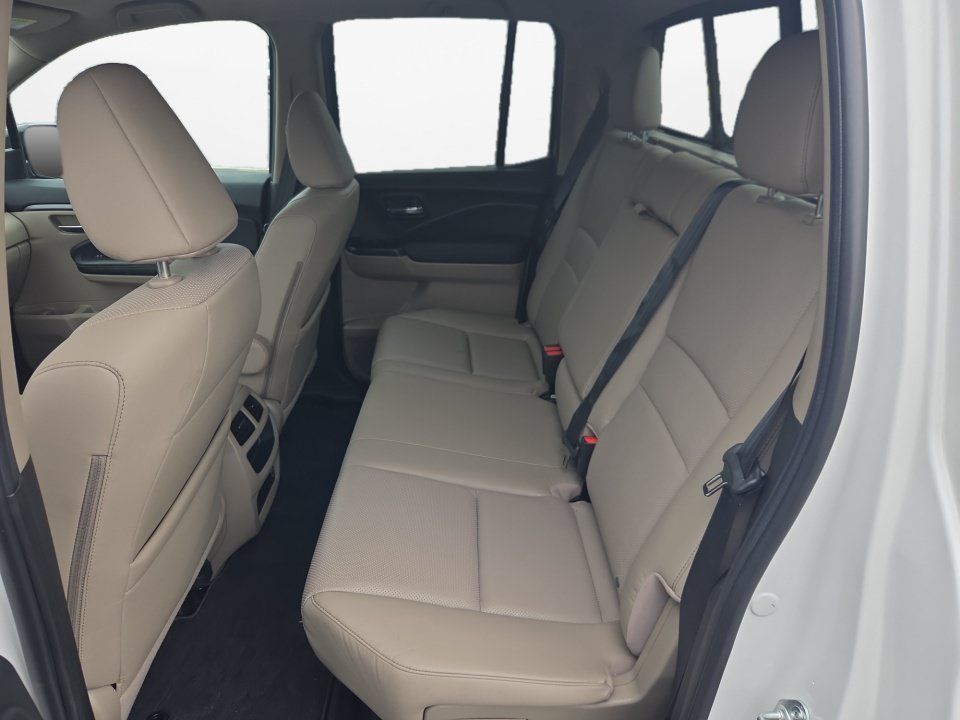 Used 2023 Honda Ridgeline RTL-E image 16