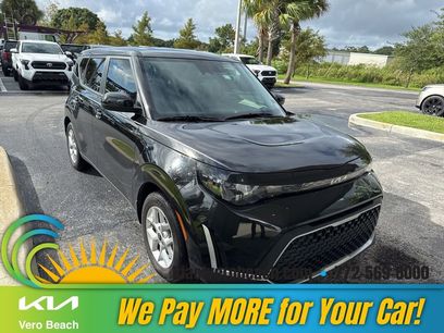 Used 2024 Kia Soul LX w/ Option Group 015