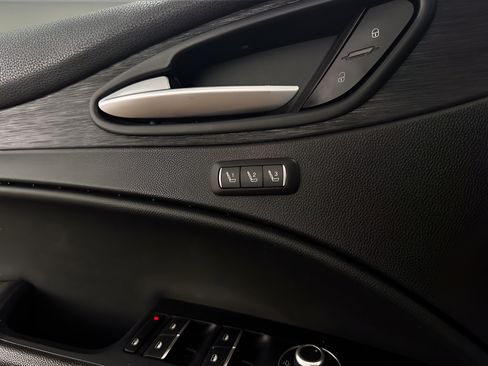 Used 2019 Alfa Romeo Stelvio w/ Nero Edizione RWD image 15