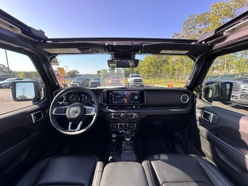Used 2024 Jeep Wrangler High Altitude AWD/4WD image 2