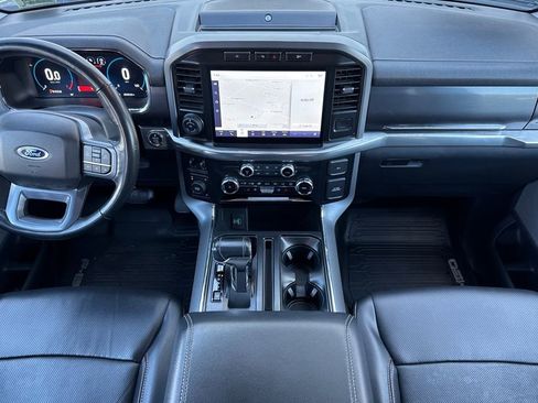 Used 2023 Ford F150 Lariat w/ Trailer Tow Package image 13