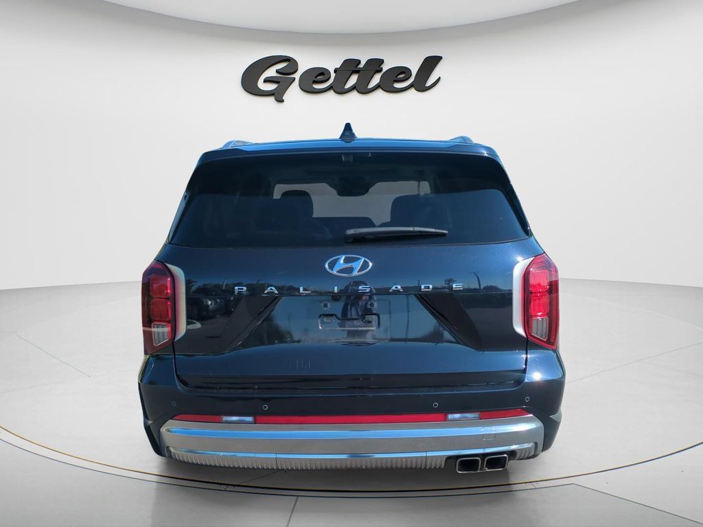 Certified 2024 Hyundai Palisade Calligraphy FWD image 6