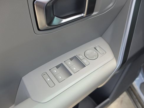 New 2027 Kia Seltos S FWD image 19