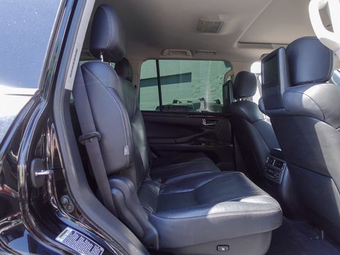 Used 2014 Lexus LX 570 4WD w/ Luxury Package image 14
