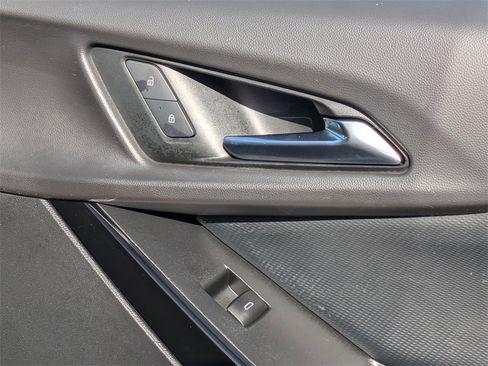 Used 2025 Chevrolet Equinox LT image 33