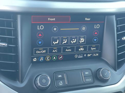 Used 2021 GMC Acadia SLT w/ Premium Package image 15