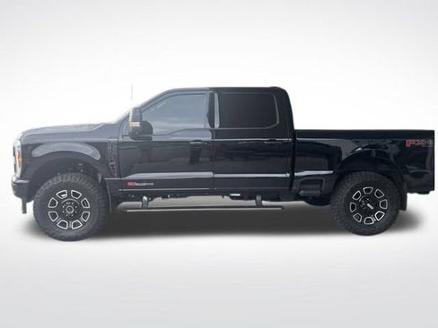 Used 2026 Ford F350 Platinum w/ FX4 Off-Road Package AWD/4WD image 9