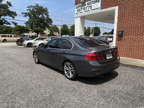 Used 2017 BMW 330i Sedan w/ Premium Package RWD image 4