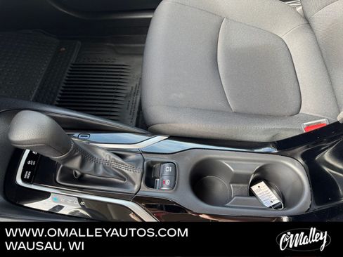 Used 2022 Toyota Corolla LE FWD image 23