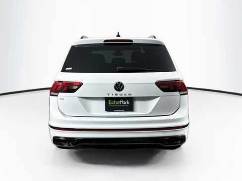 Used 2022 Volkswagen Tiguan SE R-Line FWD image 7