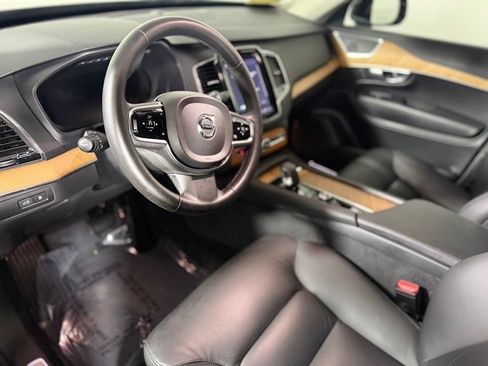 Used 2024 Volvo XC90 T8 Plus AWD/4WD image 18