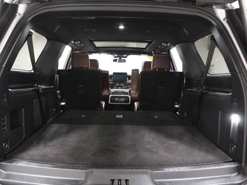 Used 2022 Ford Expedition Max Limited image 16