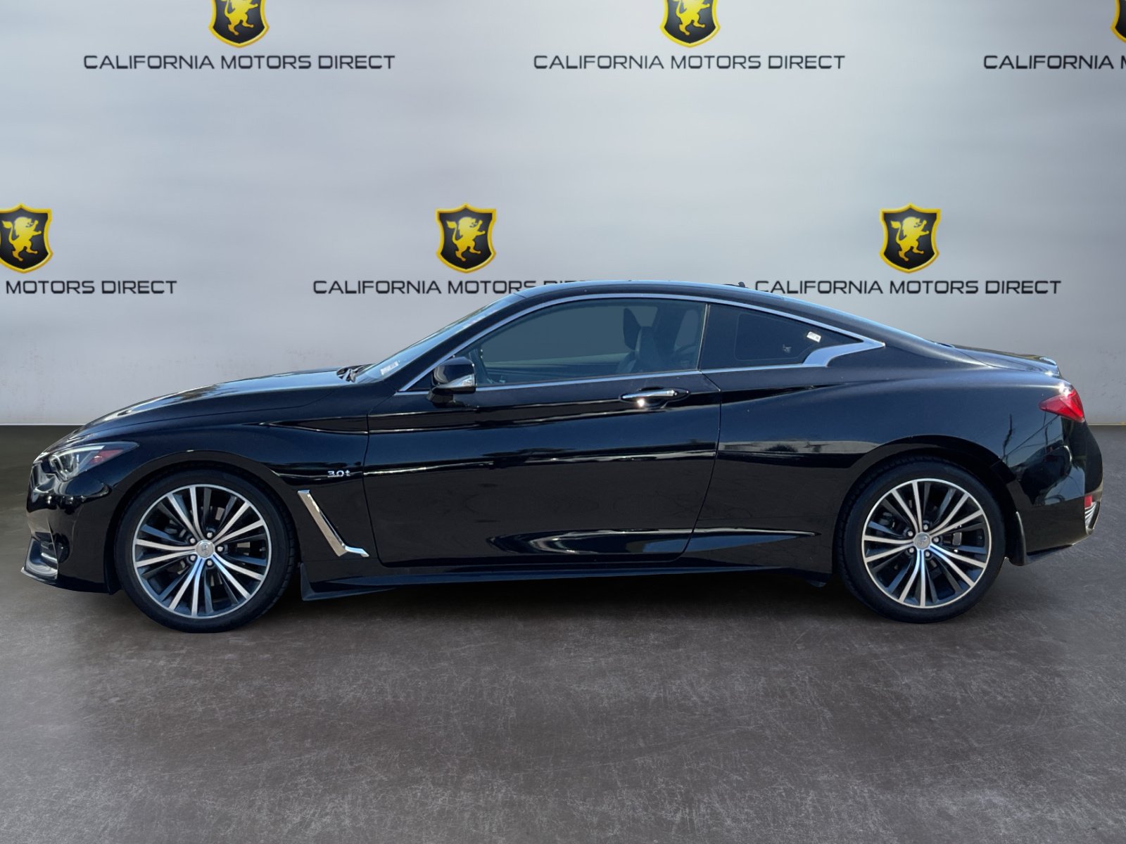 Used 2017 INFINITI Q60 3.0t w/ Premium Plus Package 3.0T RWD image 8